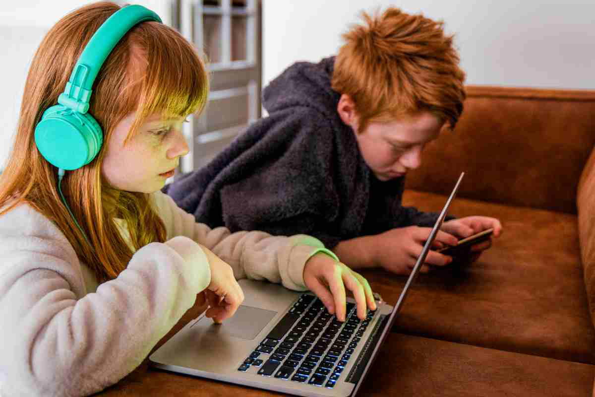 keeping-kids-safe-online cyberattacks kids online safety