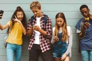 cell phone contract for kids setting rules for kids and smart phones