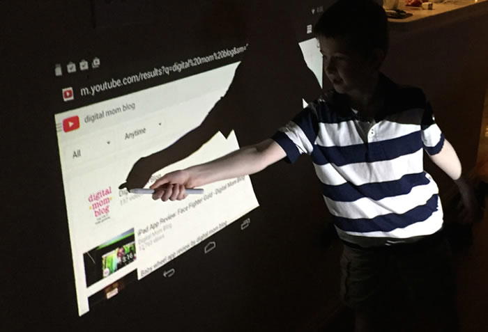 interactive projector interactive projector
