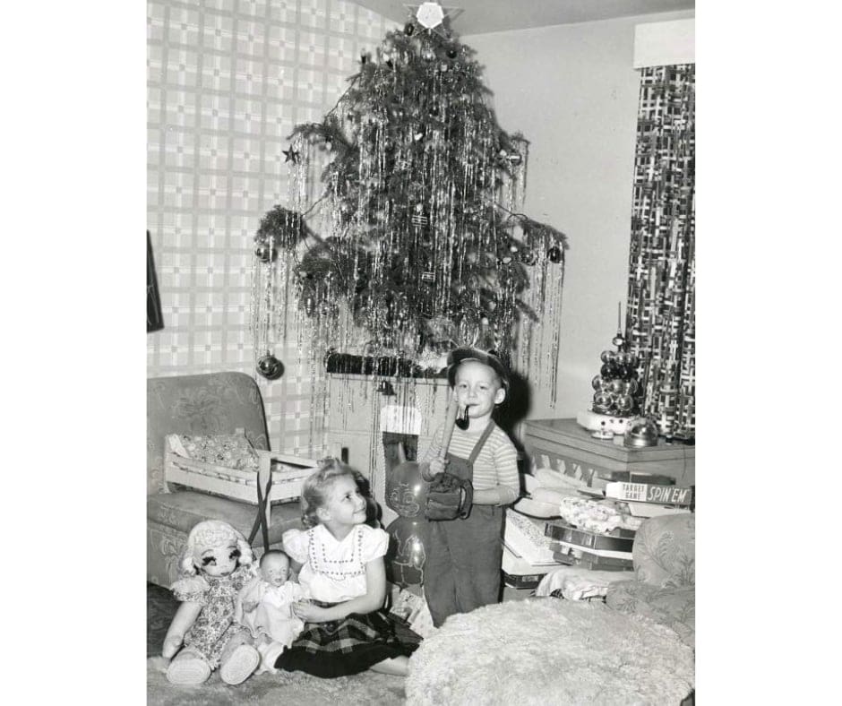 Funny Christmas Photos - Vintage Christmas Tree Kid Smoking Pipe funnychristmastreephoto