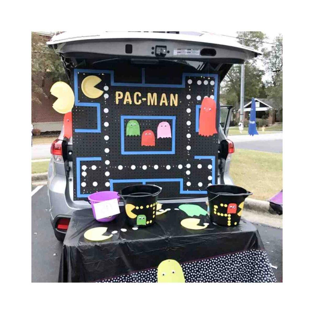 pac man trunk or treat pacman in back of suv for trunk or treating