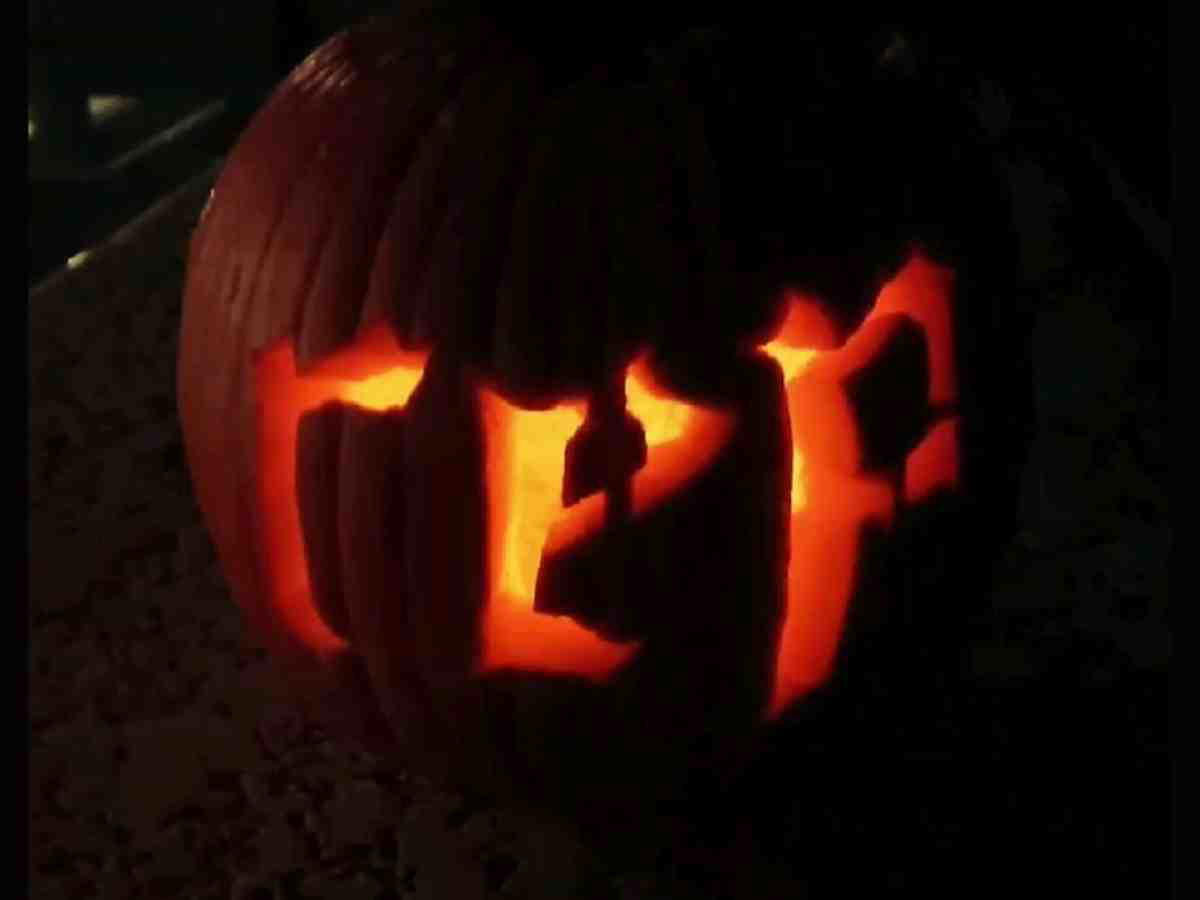 taylor swift rep pumpkin carving Reputation taylor swift pumpkin